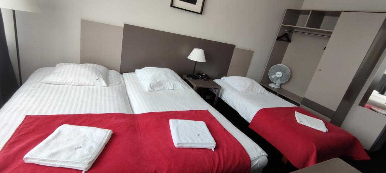 Hotel New Skanpol 코워브제크 외부 사진