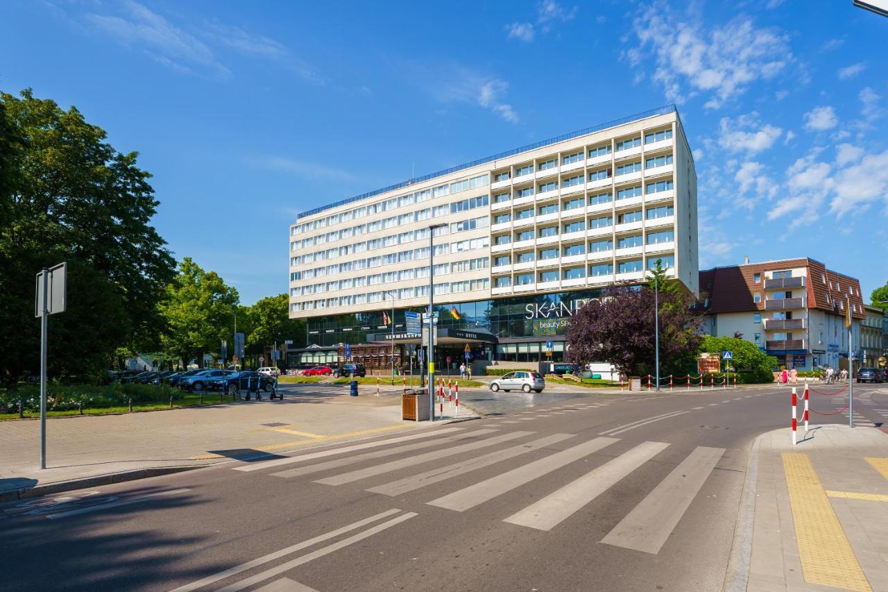 Hotel New Skanpol 코워브제크 외부 사진