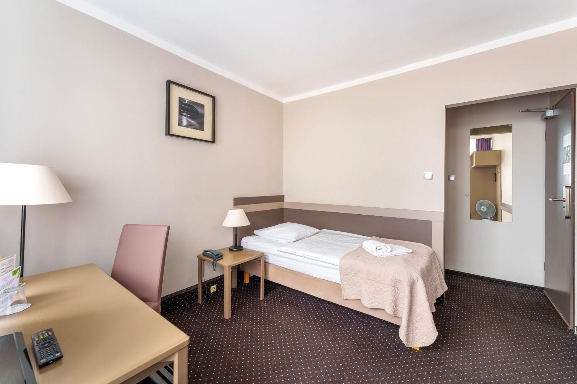 Hotel New Skanpol 코워브제크 외부 사진