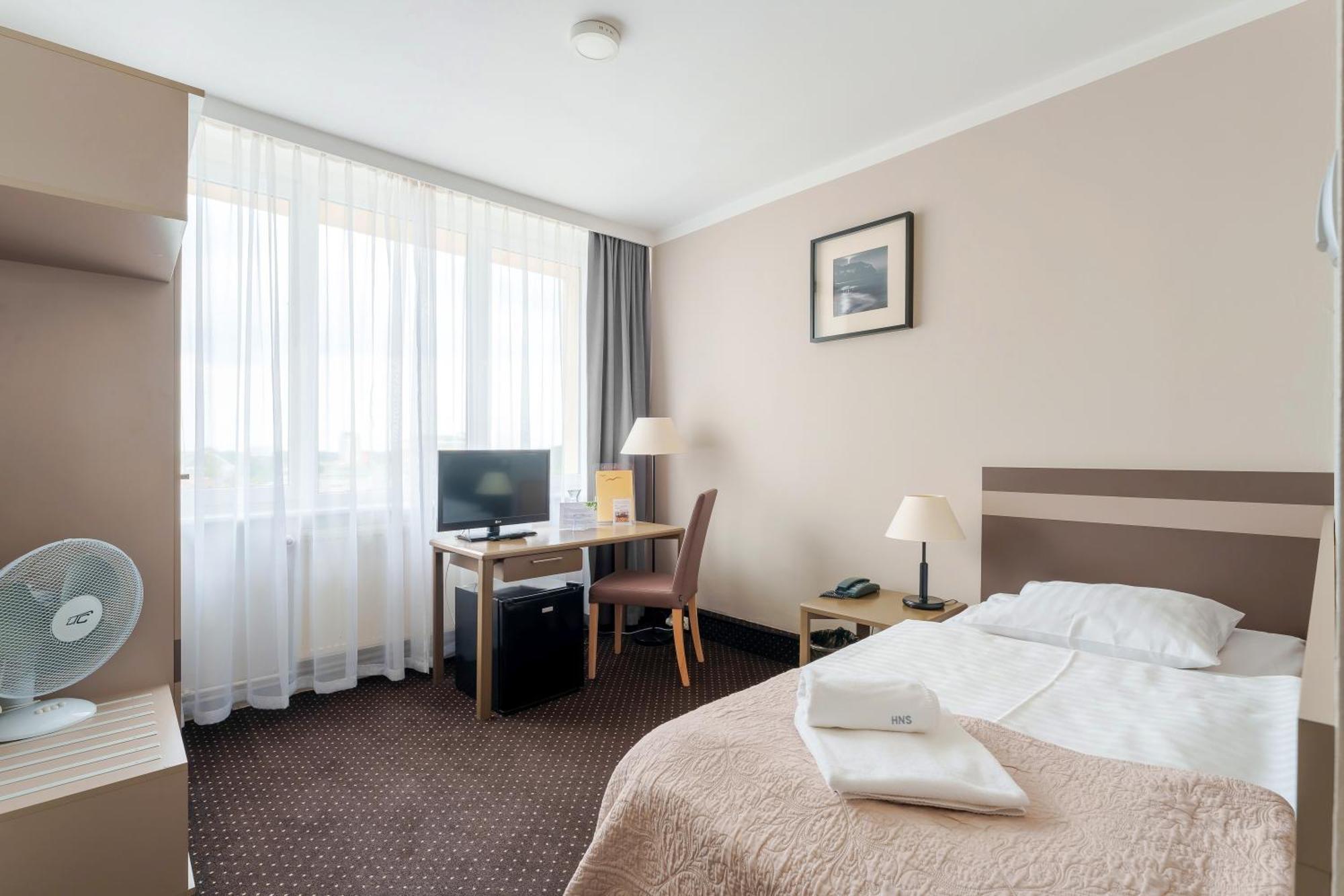 Hotel New Skanpol 코워브제크 외부 사진