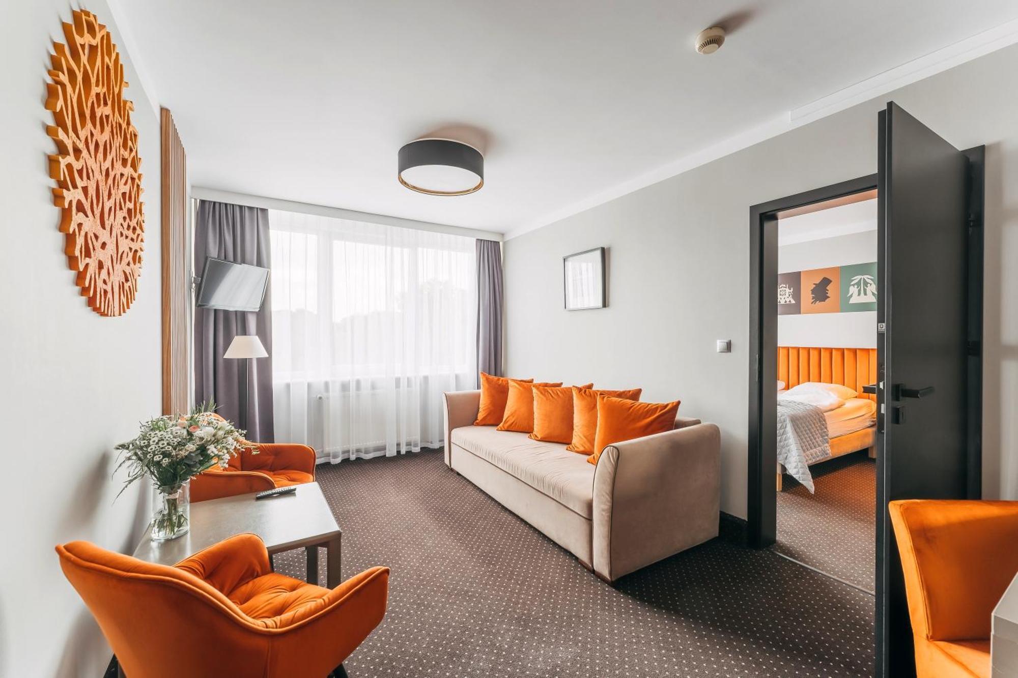 Hotel New Skanpol 코워브제크 외부 사진